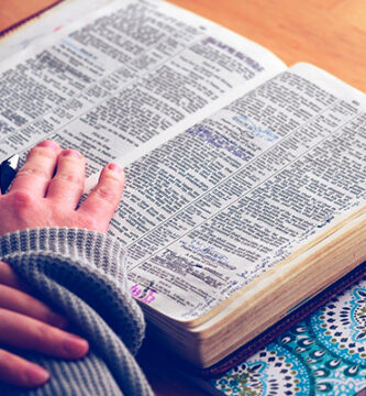 como leer la biblia en un año